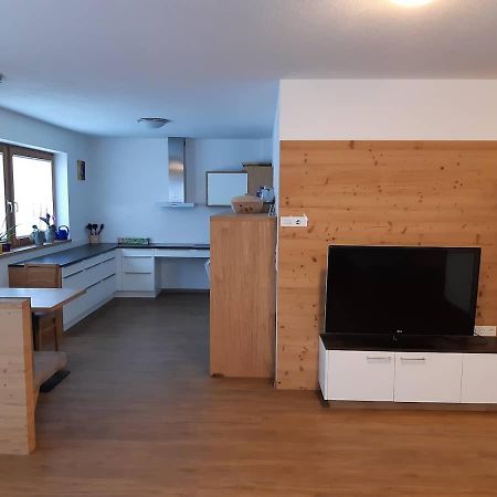 Grosszuegiges Apartment Georg Mayrhofen Barrierefrei Hollenzen Екстер'єр фото