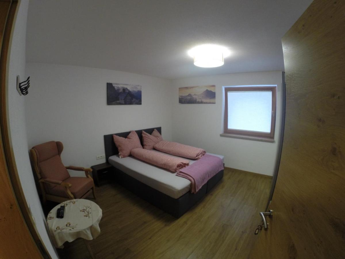 Grosszuegiges Apartment Georg Mayrhofen Barrierefrei Hollenzen Екстер'єр фото